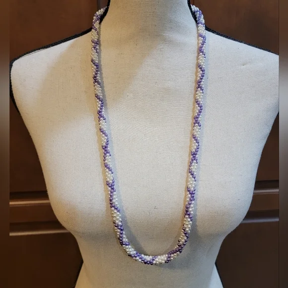 BB29 Vintage Purple & Faux Pearl Beaded Necklace - Picture 1 of 2